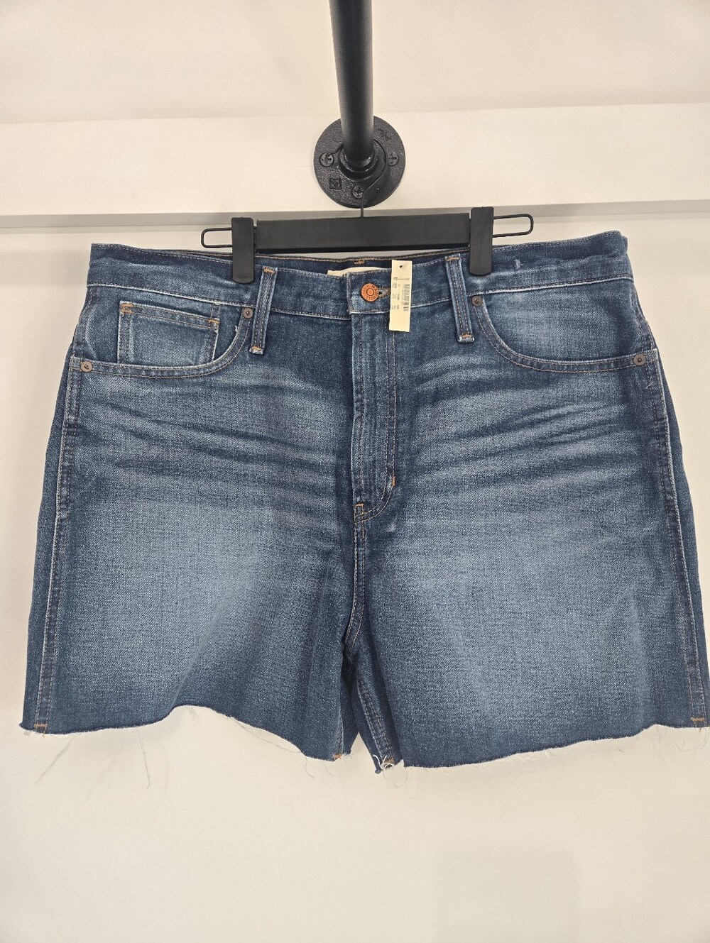 NEW. Madewell The Perfect Jean Short Raw Hem Denim Jeans Shorts Women’s 32